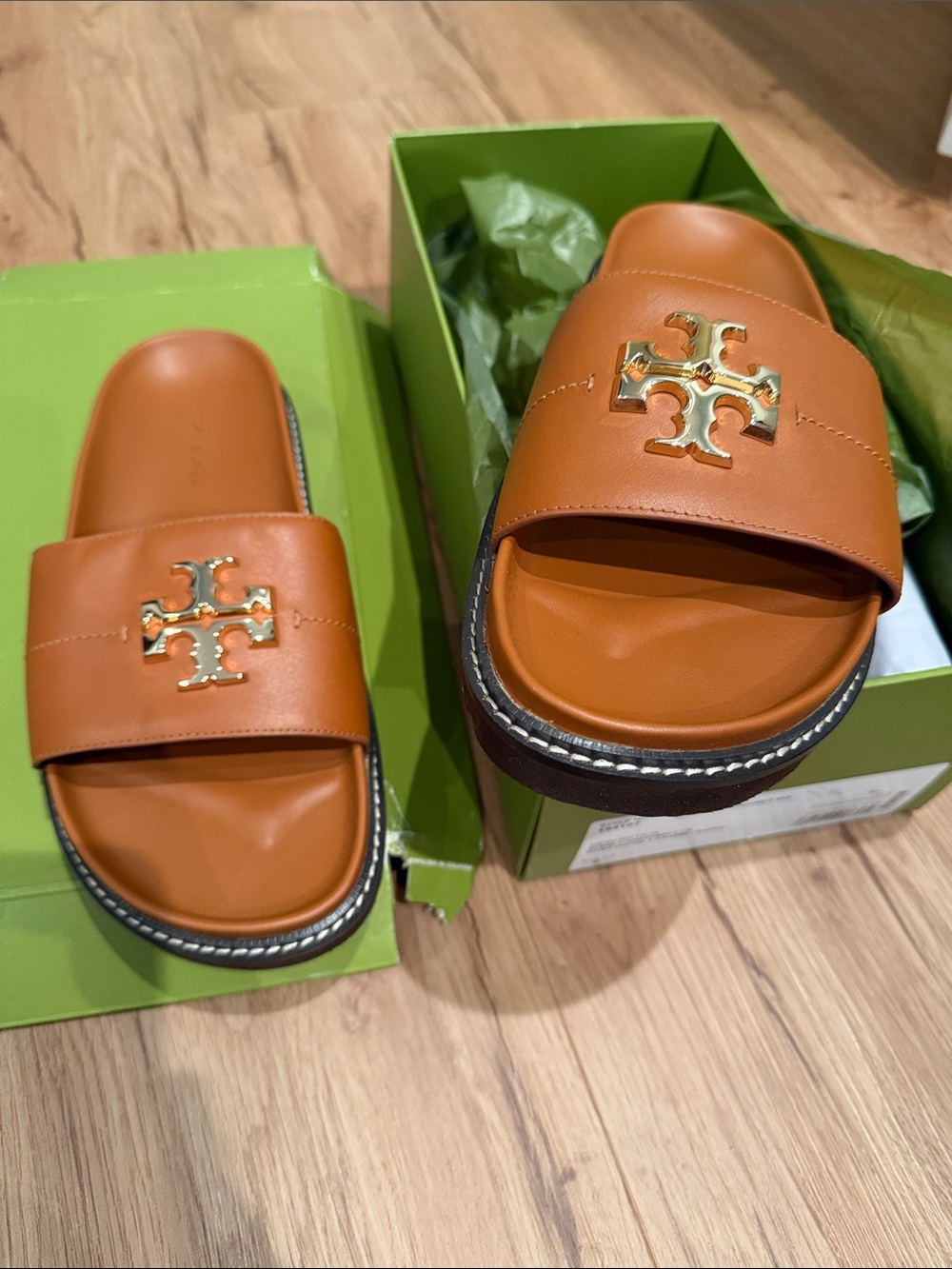 NIB Tory Burch Everly Anatomic Lug Sandal in Bourbon/ Coconut